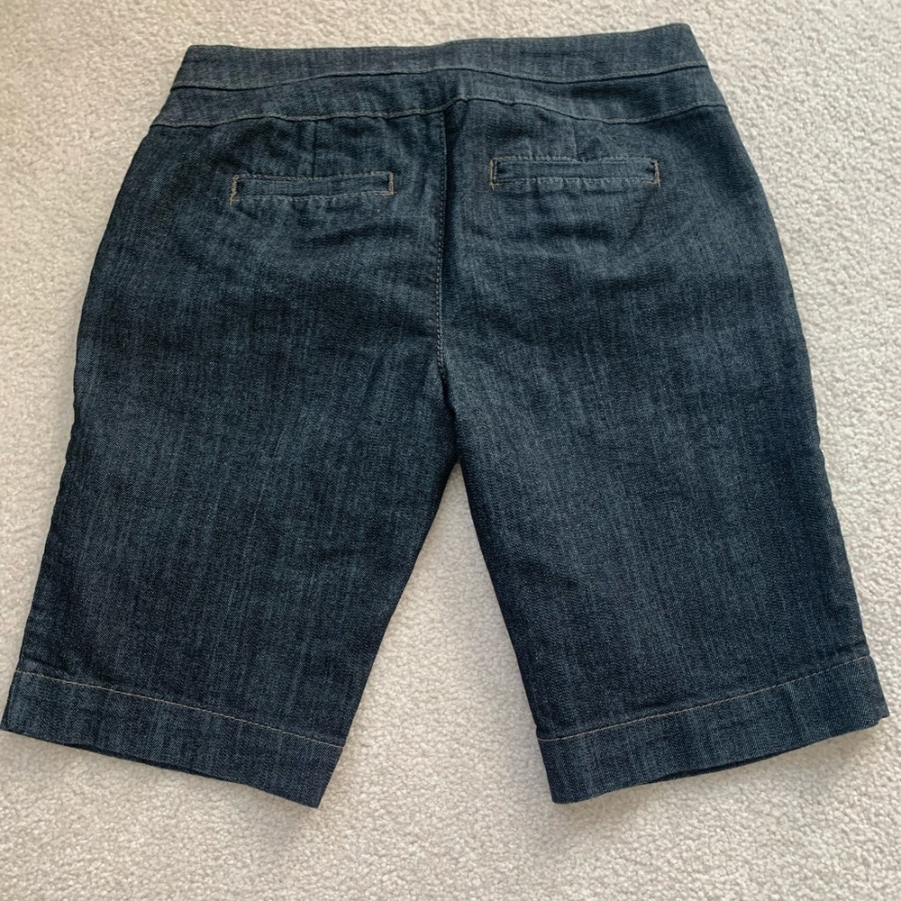 Kismet Bermuda Shorts - Picture 3 of 3